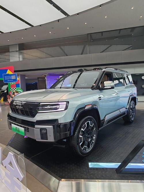 深圳311比亚迪方程豹硬派越野的爆款，英菲尼迪35周年与你共成长